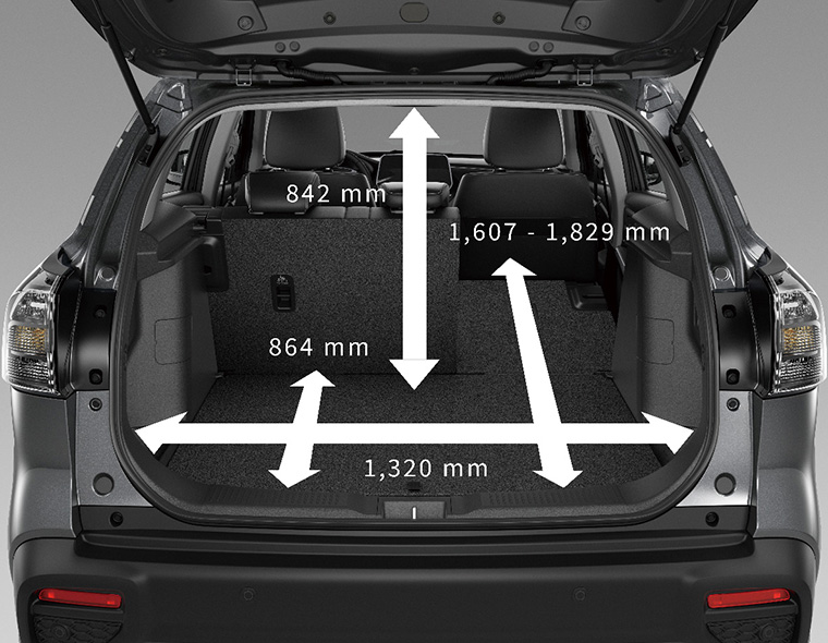 S-CROSS 寬敞行李廂空間